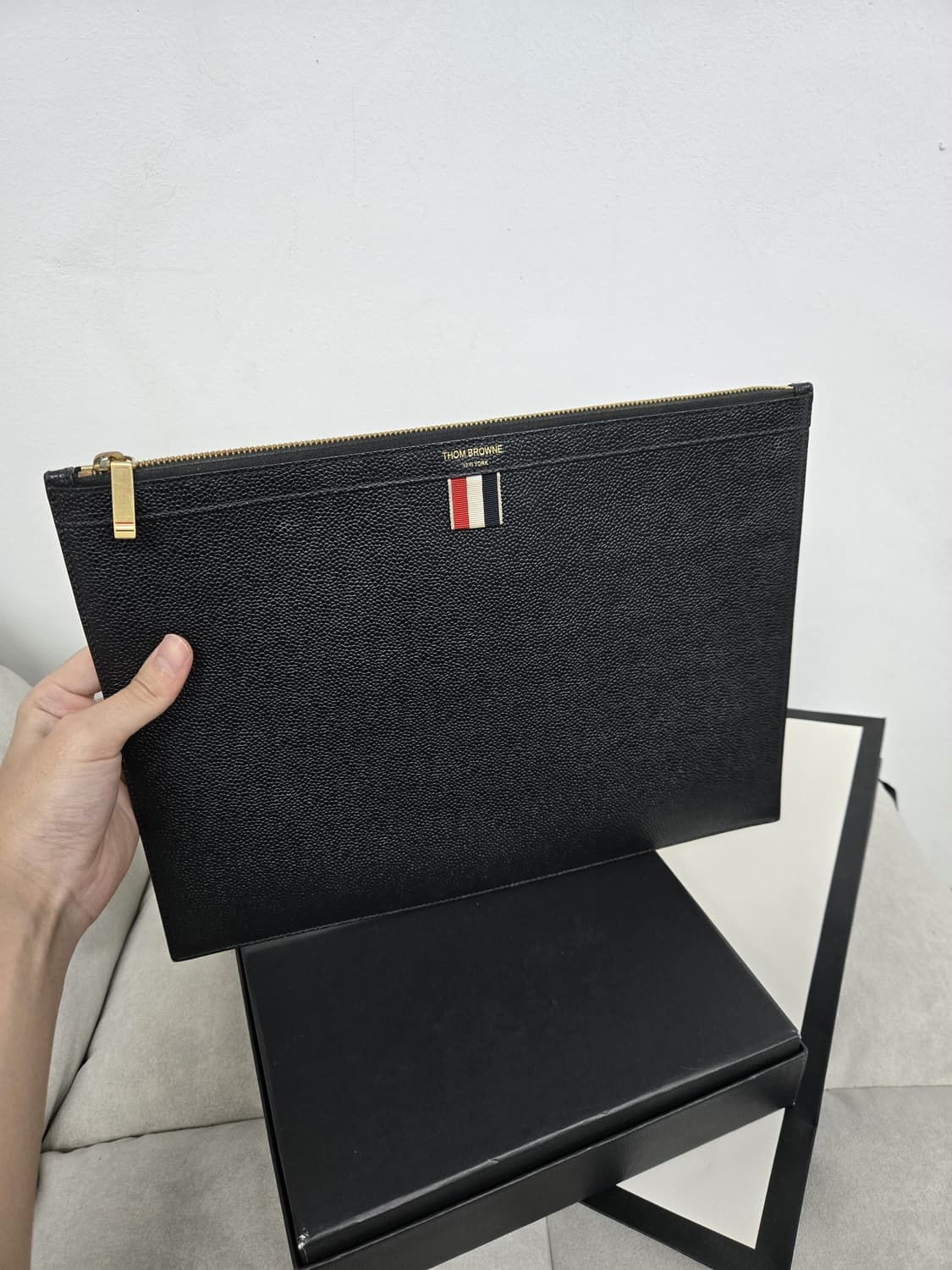 [보증서 정품]톰브라운 삼선 클러치 라지 상품이미지1