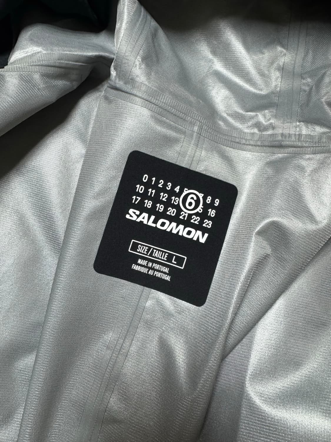 살로몬 x MM6 shell jacket Large 새상품 상품이미지5