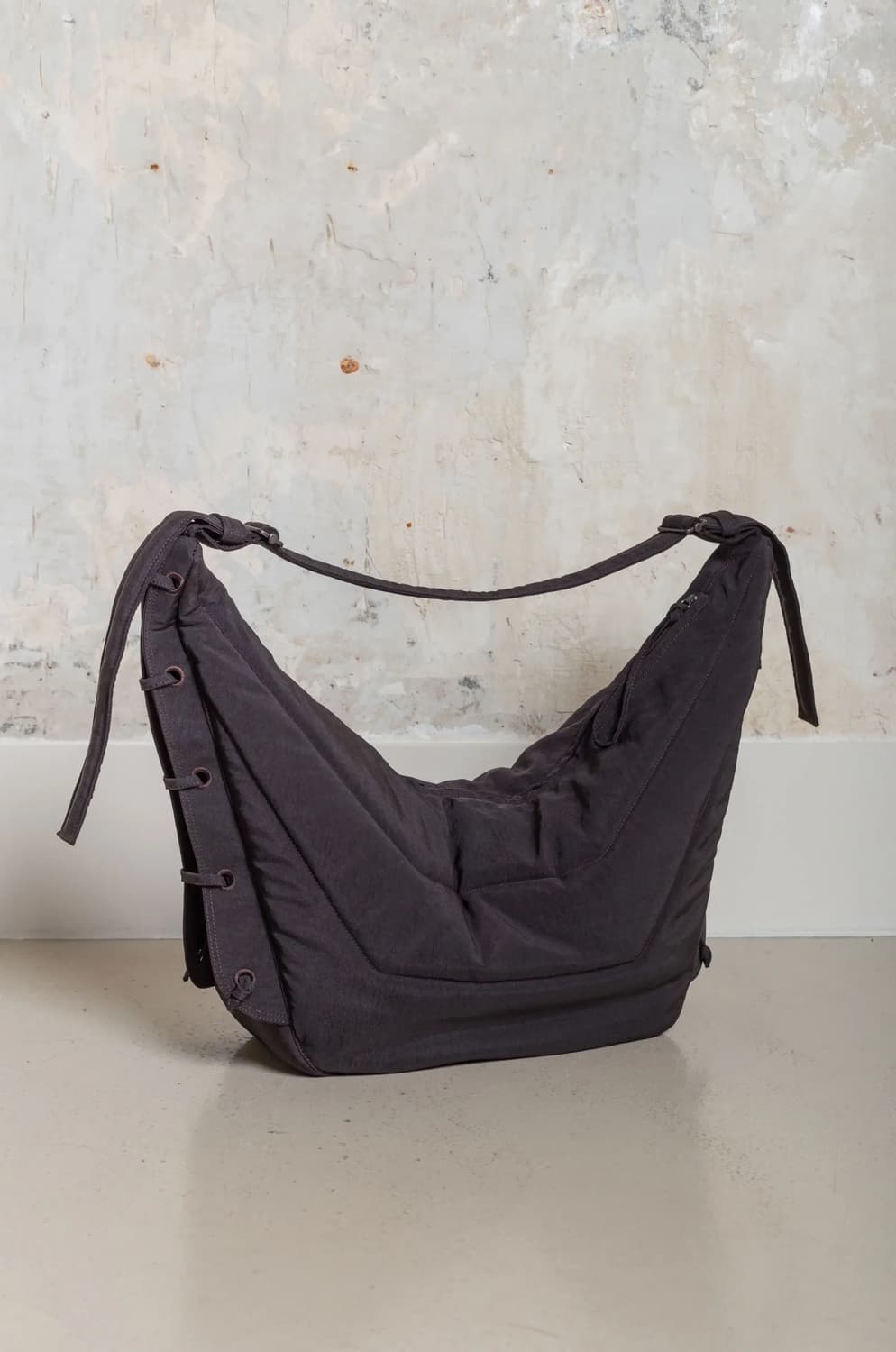 Lemaire 소프트 게임백 라지 블랙 상품이미지1