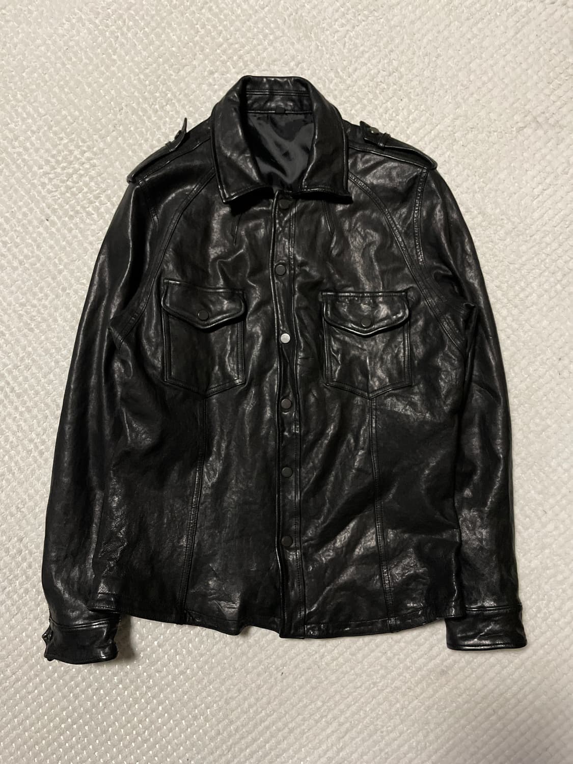 웨스턴 무드 램스킨 양가죽 포켓 절개 레더 셔츠 자켓 상품이미지1