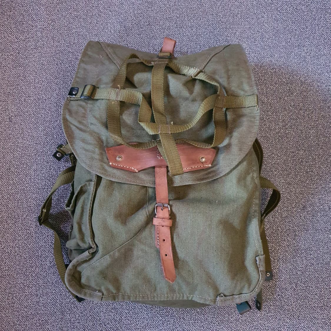 70s 루마니아군용 배낭 상품이미지1