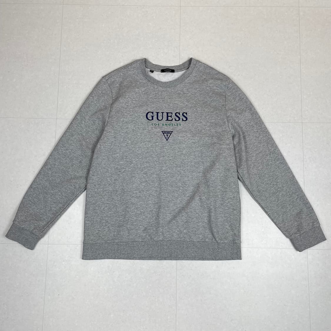 게스 GUESS 그레이 자수 로고 맨투맨 2XL 상품이미지1