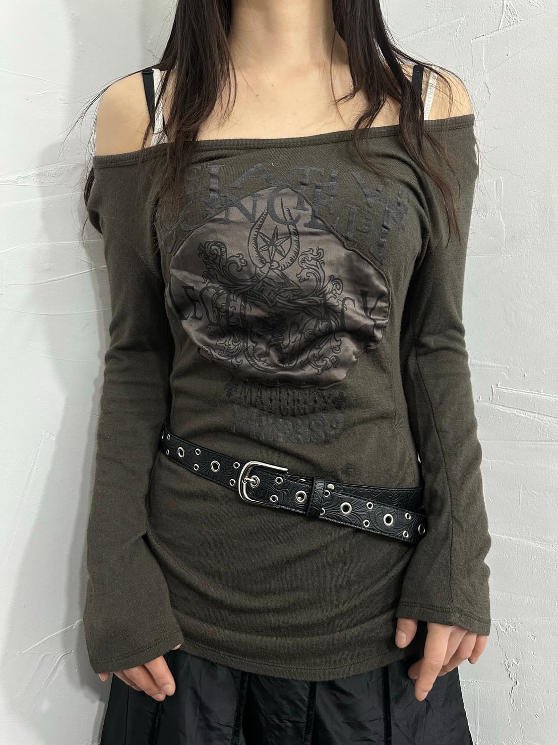 tite in the store y2k design top 상품이미지3