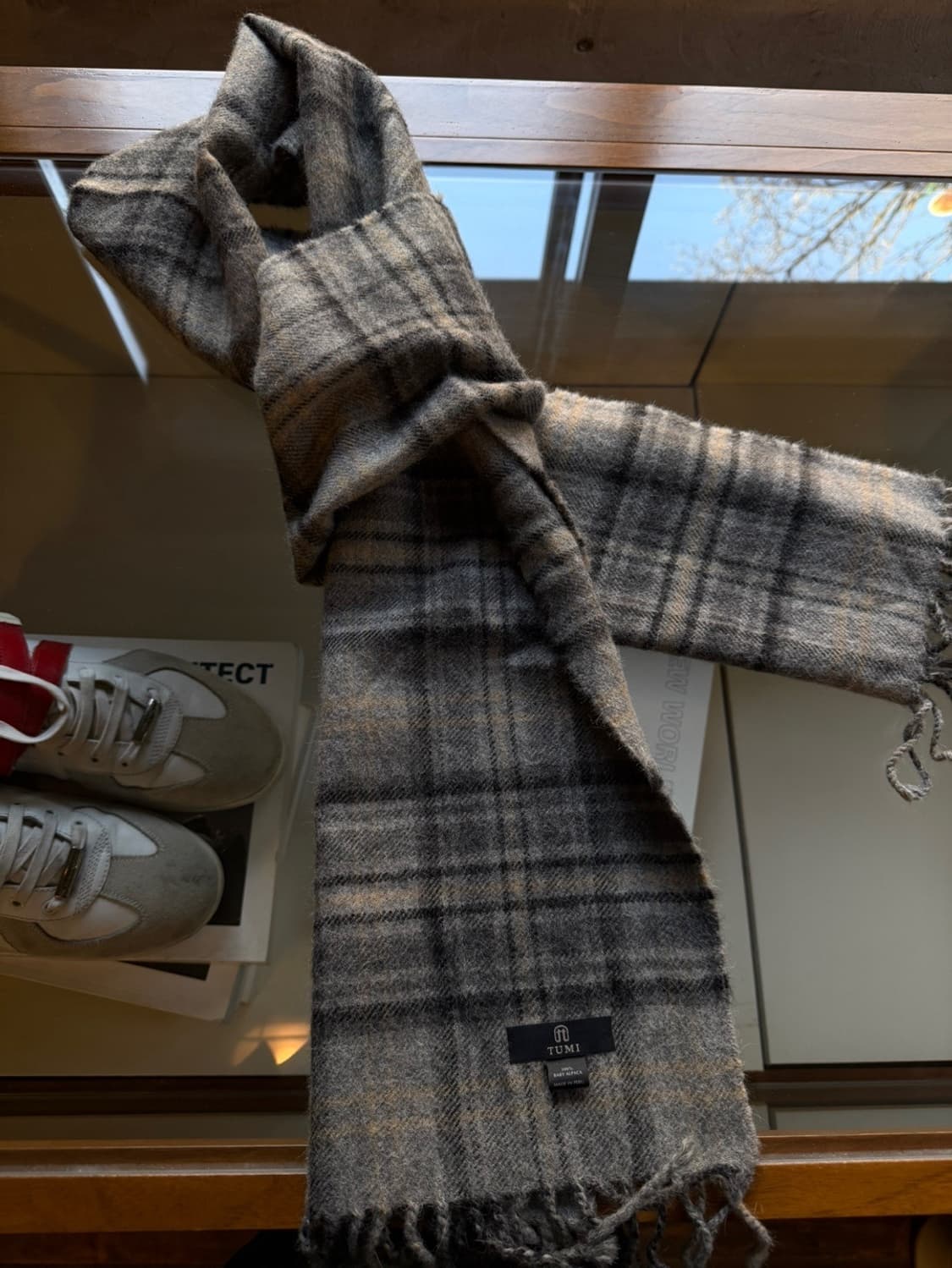 투미 알파카 머플러 상품이미지1