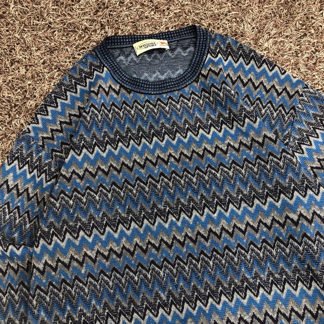 미쏘니 울 멀티컬러 지그재그 패턴 니트 상품이미지2