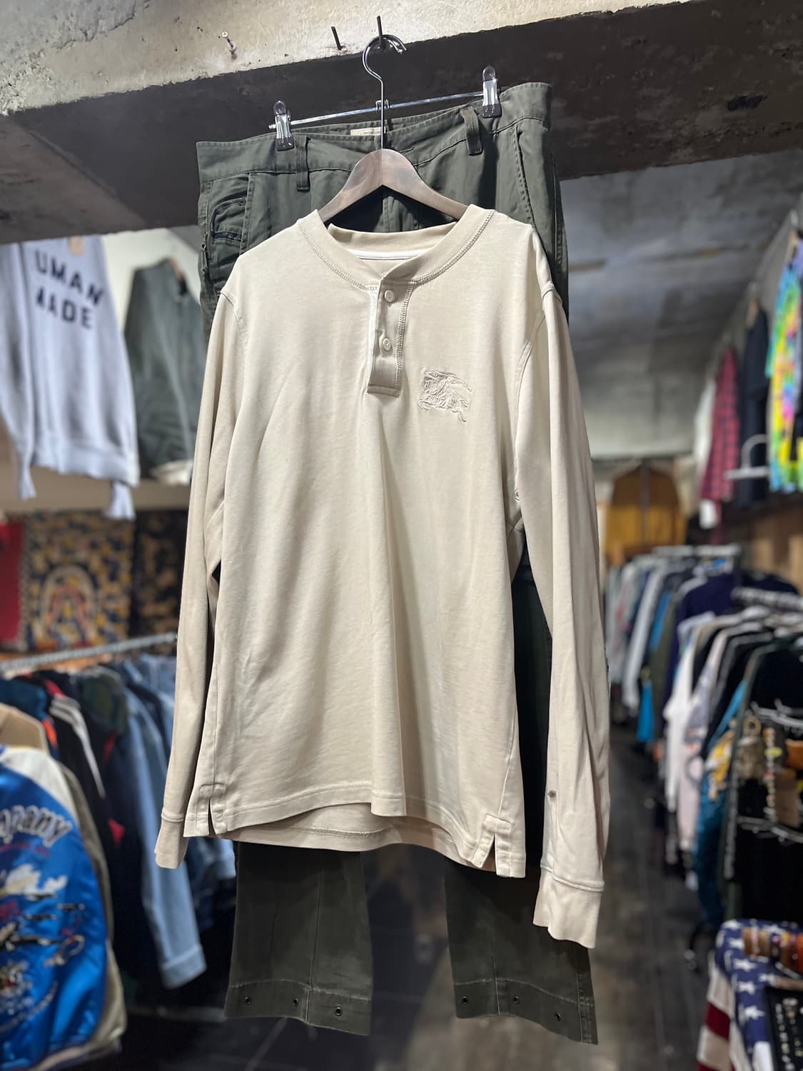 버버리 헨리넥 롱슬리브 티셔츠 상품이미지1