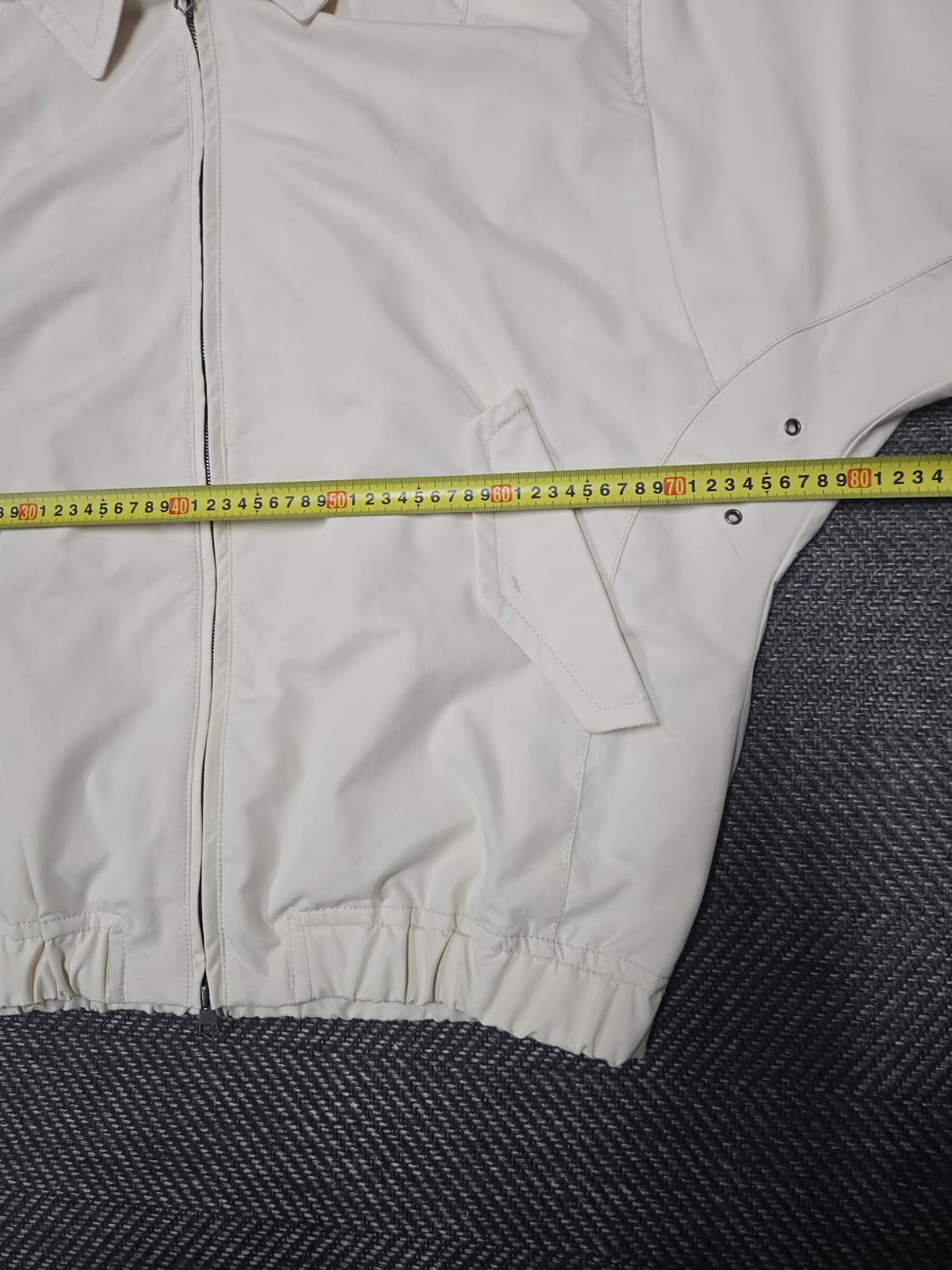 송지오옴므 23ss 후드 디터쳐블 카라 돌먼 점퍼 상품이미지7