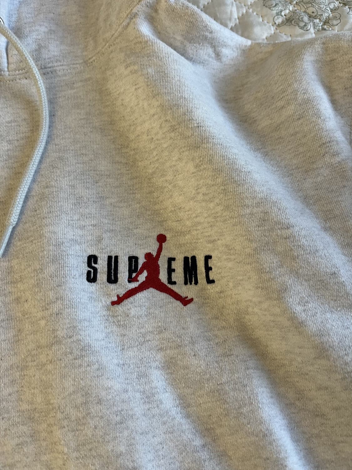 24FW 슈프림 X 조던 후드티 애쉬 그레이 상품이미지3