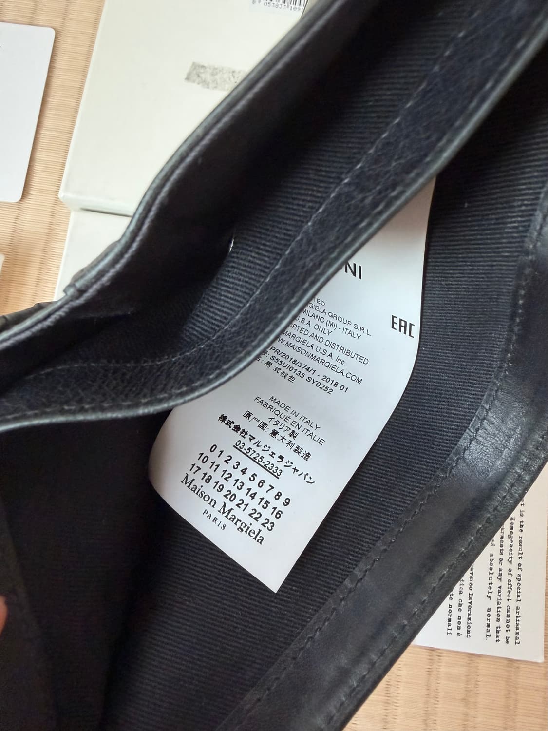 마르지엘라 페인팅 반지갑 상품이미지10