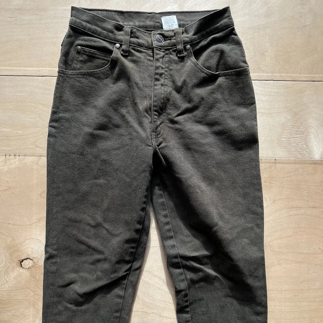 리바이스 빈티지 10912 슬림 핏 테이퍼드 레그 오렌지 탭 블랙 진 상품이미지2