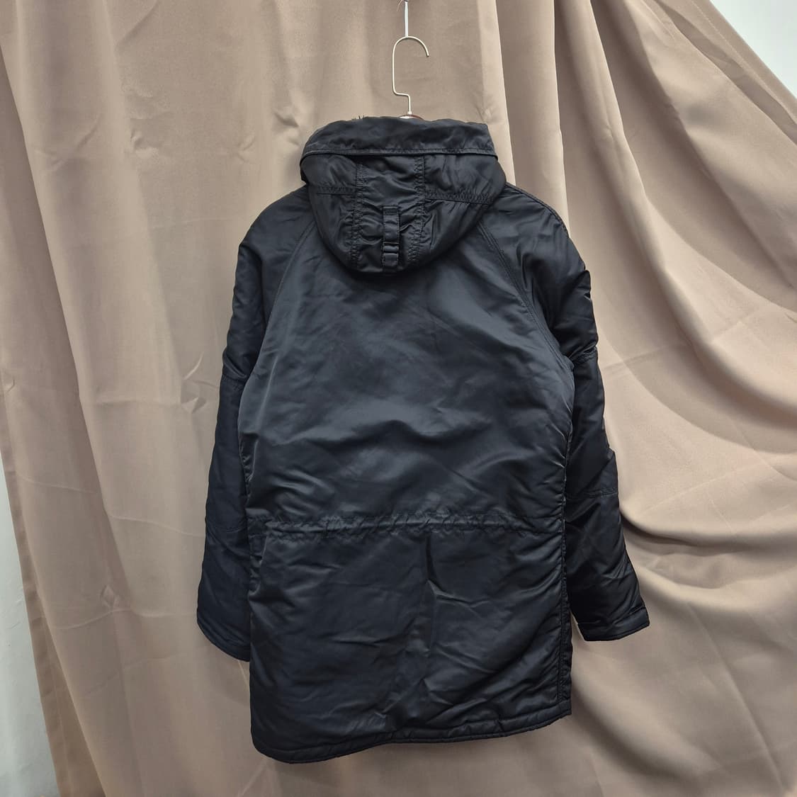 알파인더스트리 N3B 블랙 후드 패딩  S 상품이미지4