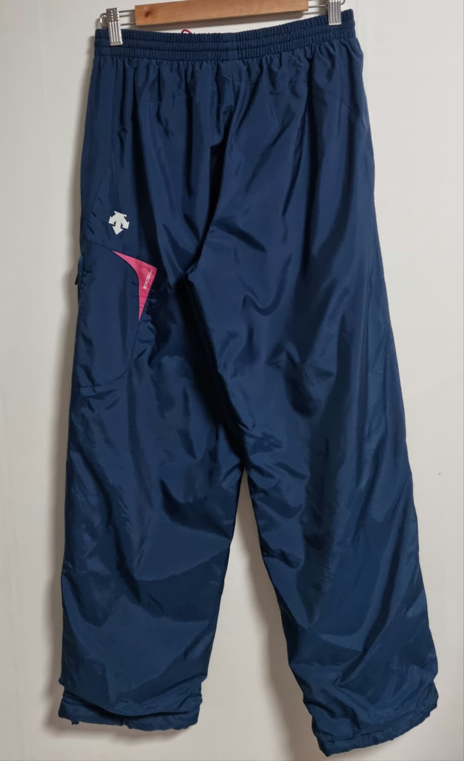 L ) 데상트 네이비 기모 트레이닝 우븐팬츠 상품이미지2