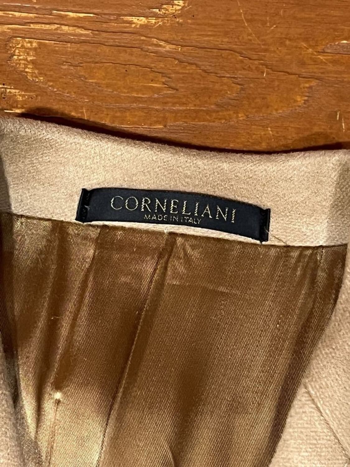 꼬르넬리아니 코트 상품이미지8