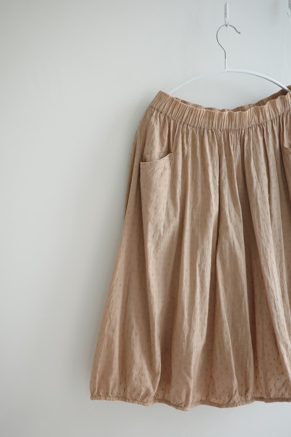 ICHIOKU 
• 진베이지  코튼 롱 스커트 상품이미지7