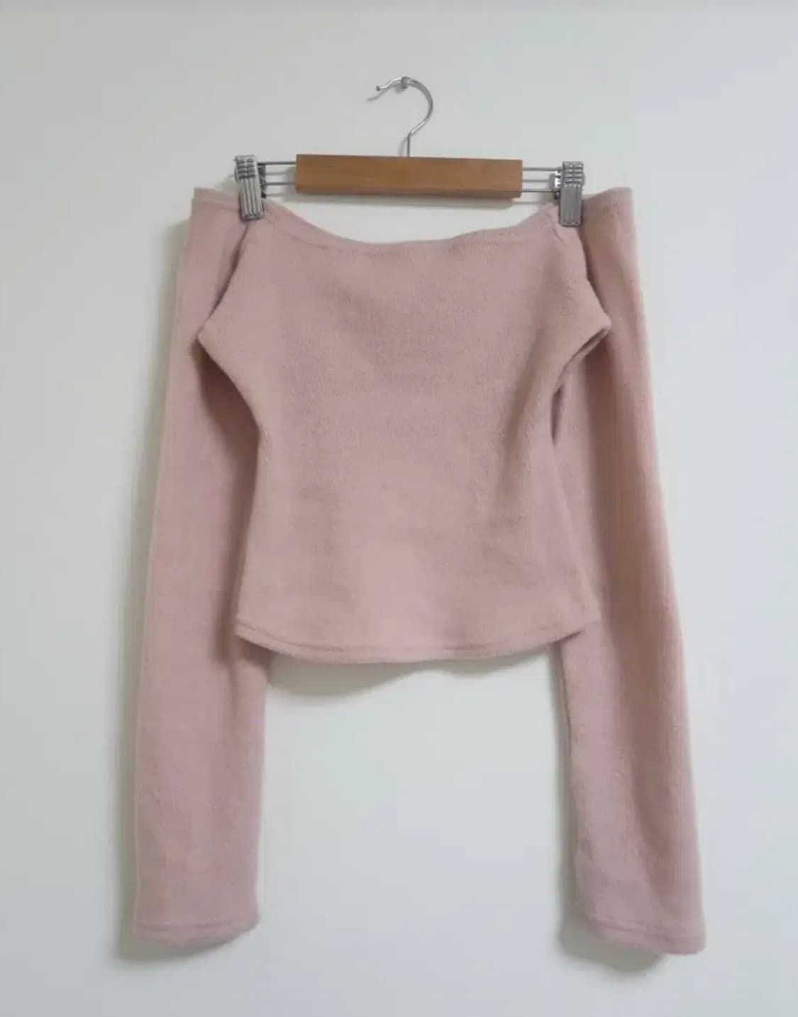아워캐비넷 loving v neck tee 상품이미지2