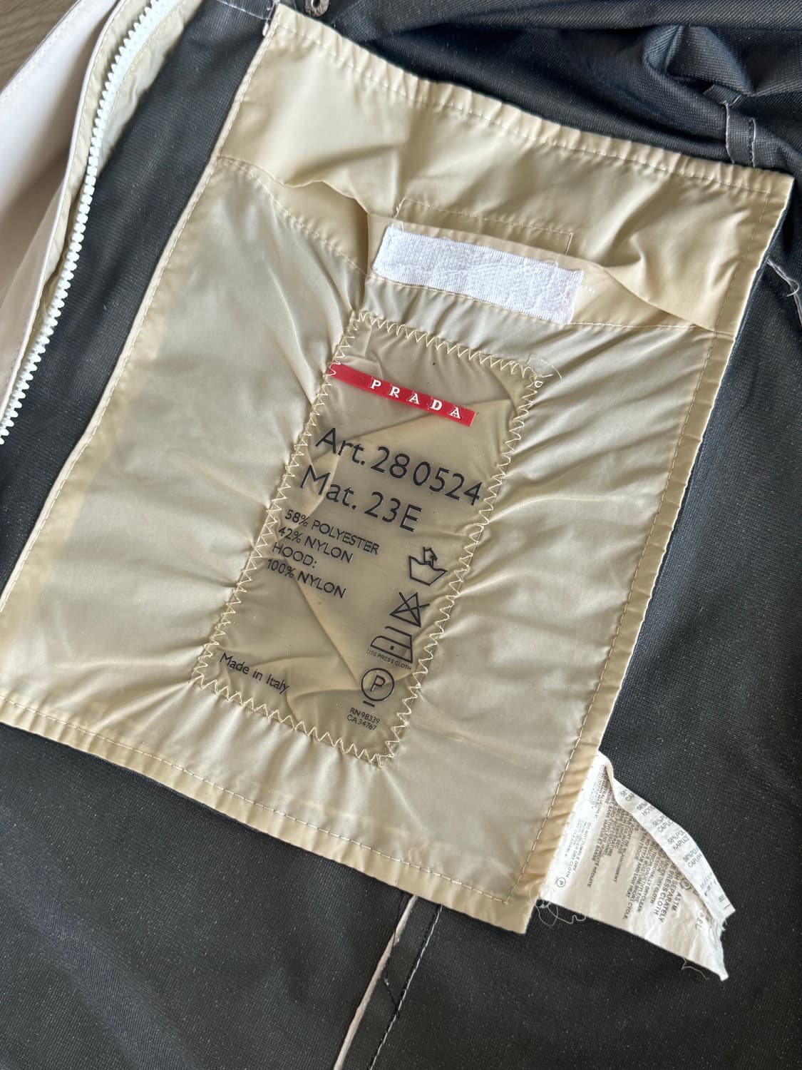 Prada Sports windbreak hoodie jacket 상품이미지8