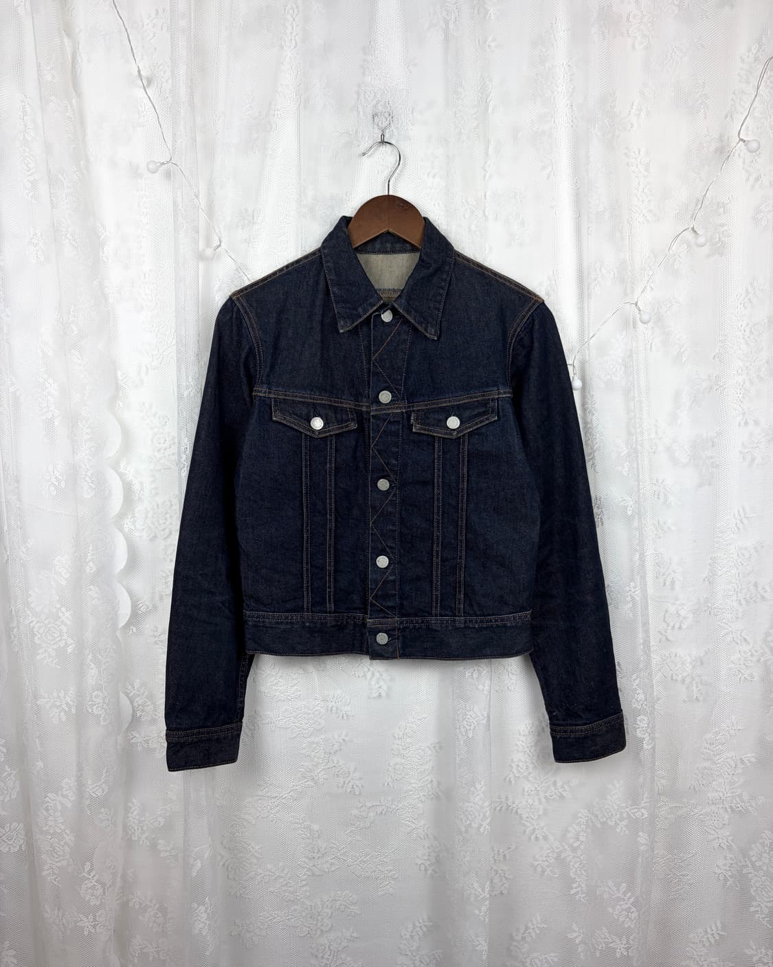 Cropped Raw Denim Trucker Jacket 상품이미지1