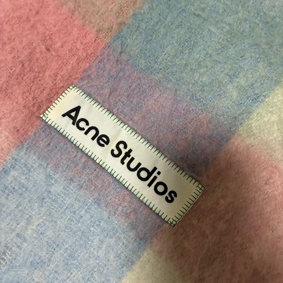 정품 아크네 스튜디오 모헤어 체크 머플러 상품이미지2