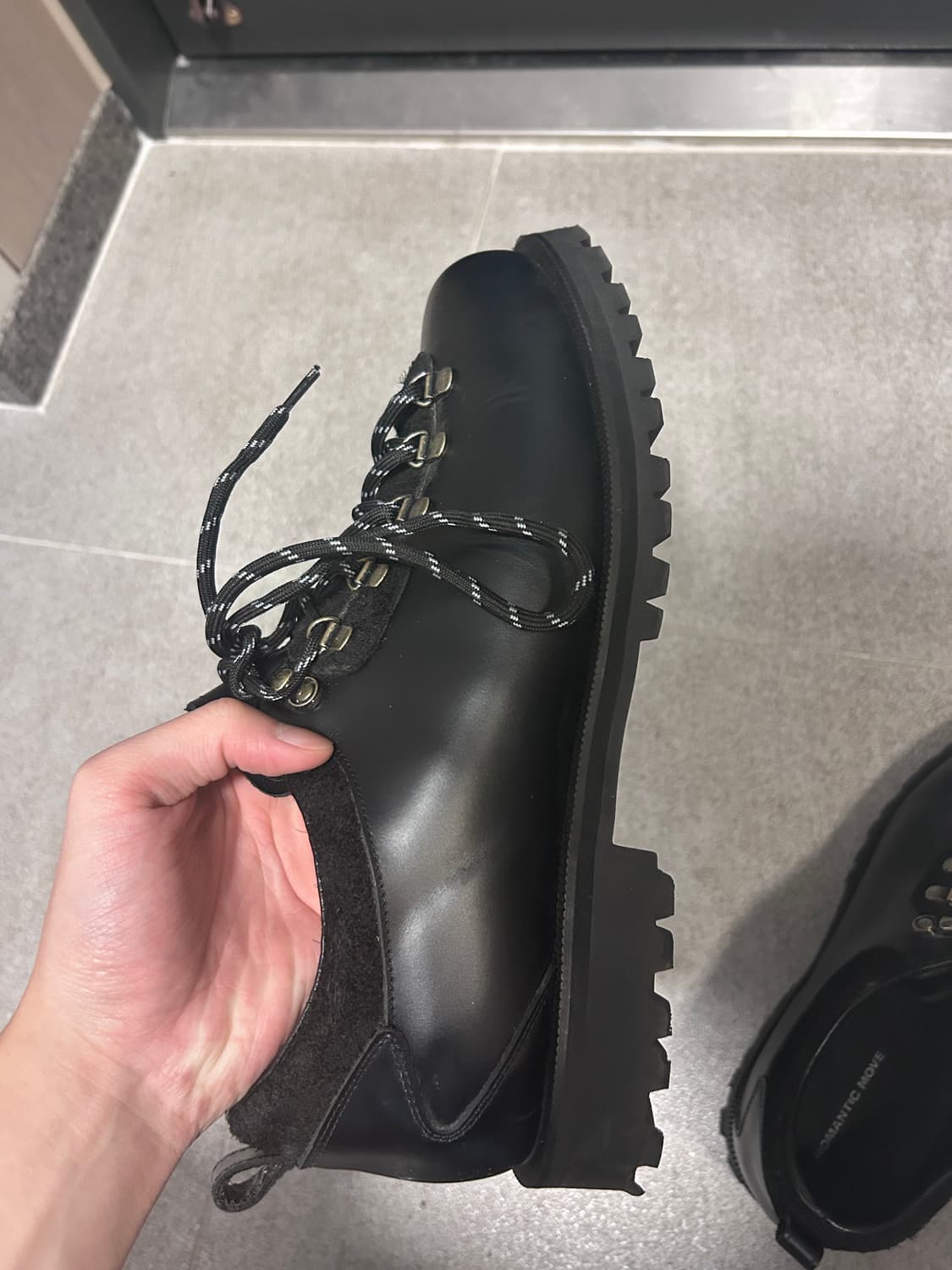 로맨틱무브 오트 마운틴 슈즈R24M018(오일 블랙) 상품이미지2