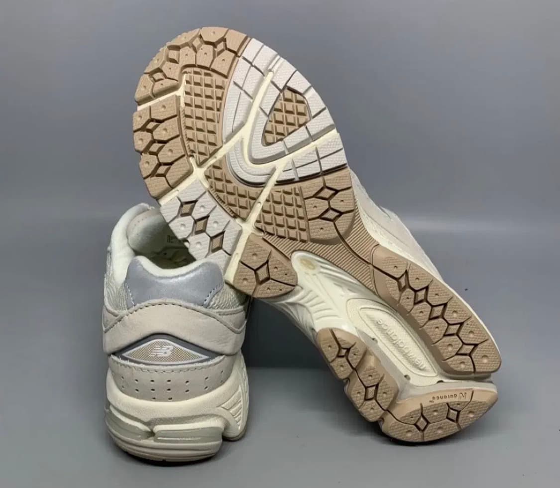 뉴발란스 2002R 화이트 아이보리 250 상품이미지3