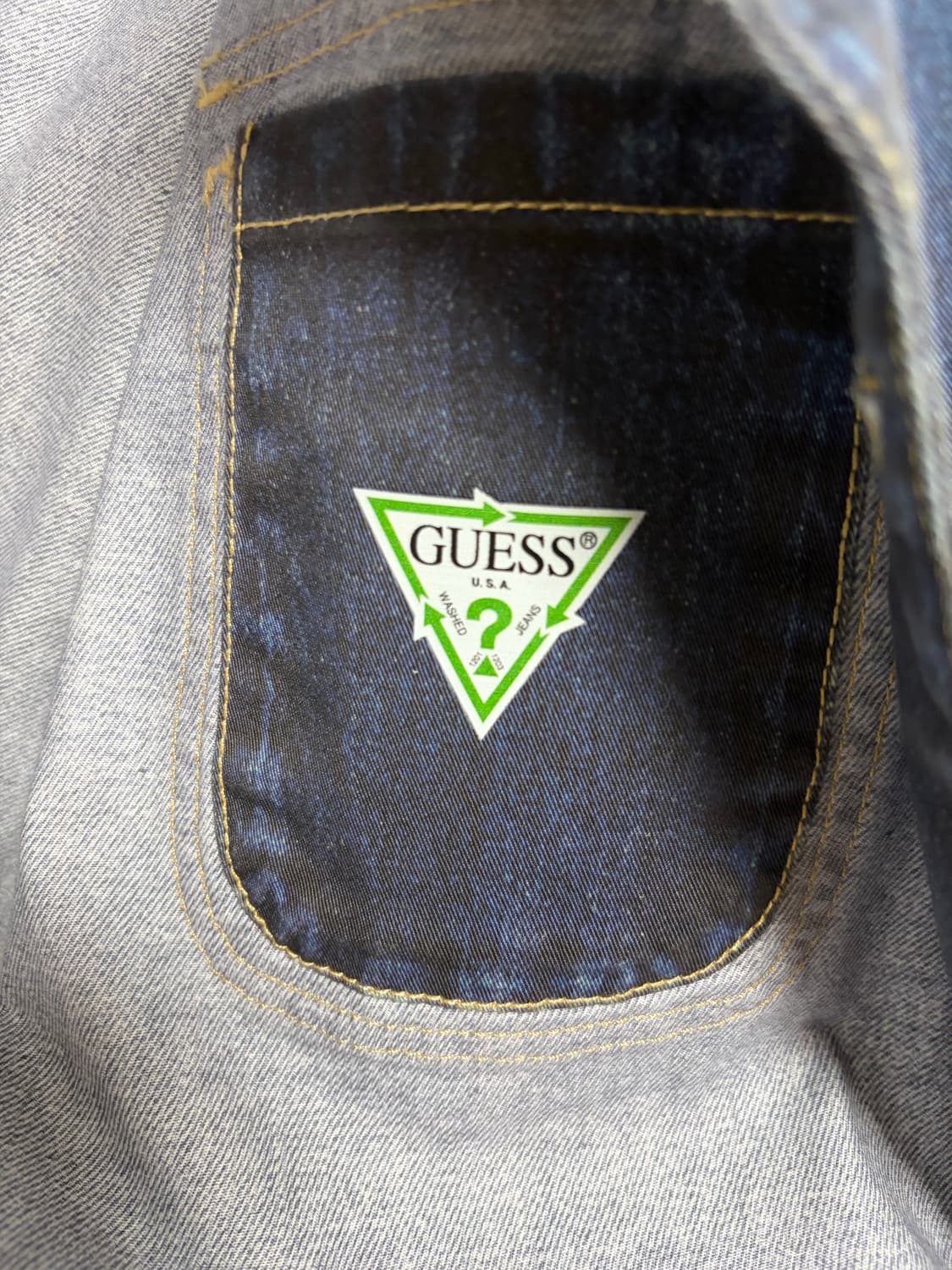 뉴욕에서 산 게스 셔츠 판매합니다 상품이미지3