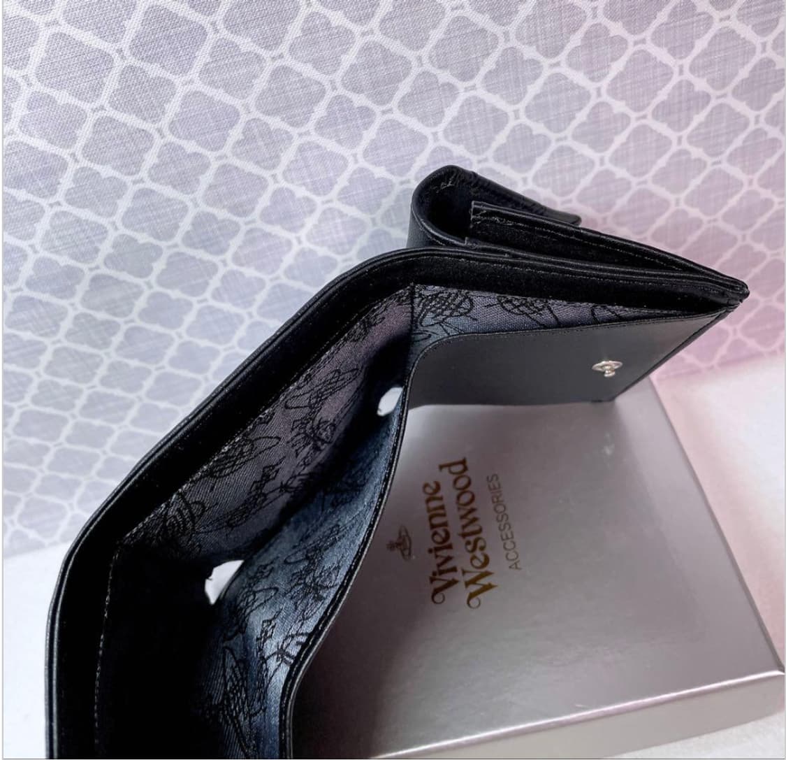 비비안웨스트우드 아카이브 무광 블랙 레더 실버 orb 하프월렛 반지갑 상품이미지3