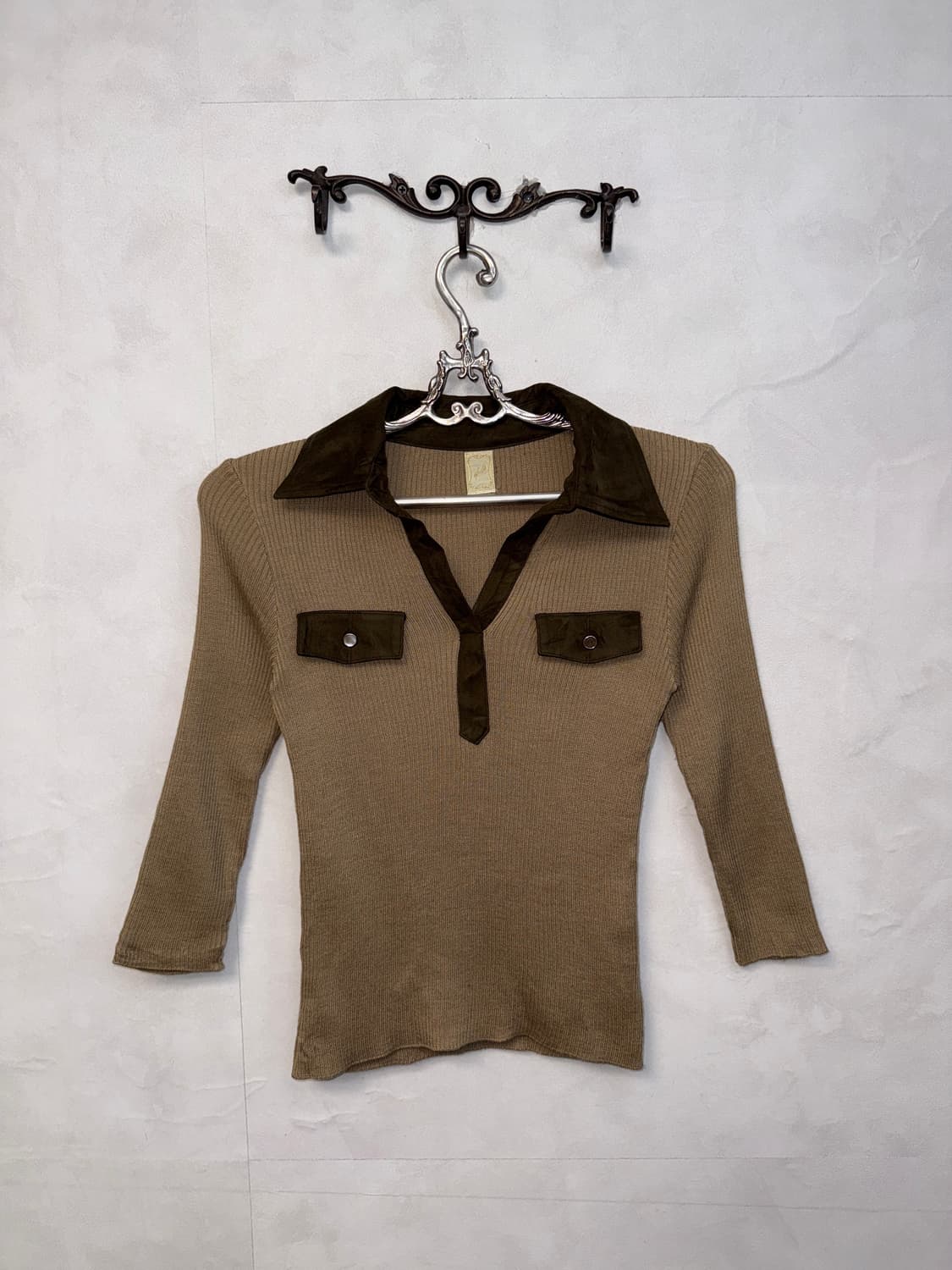 Beige brown y2k suede detail knit 상품이미지3