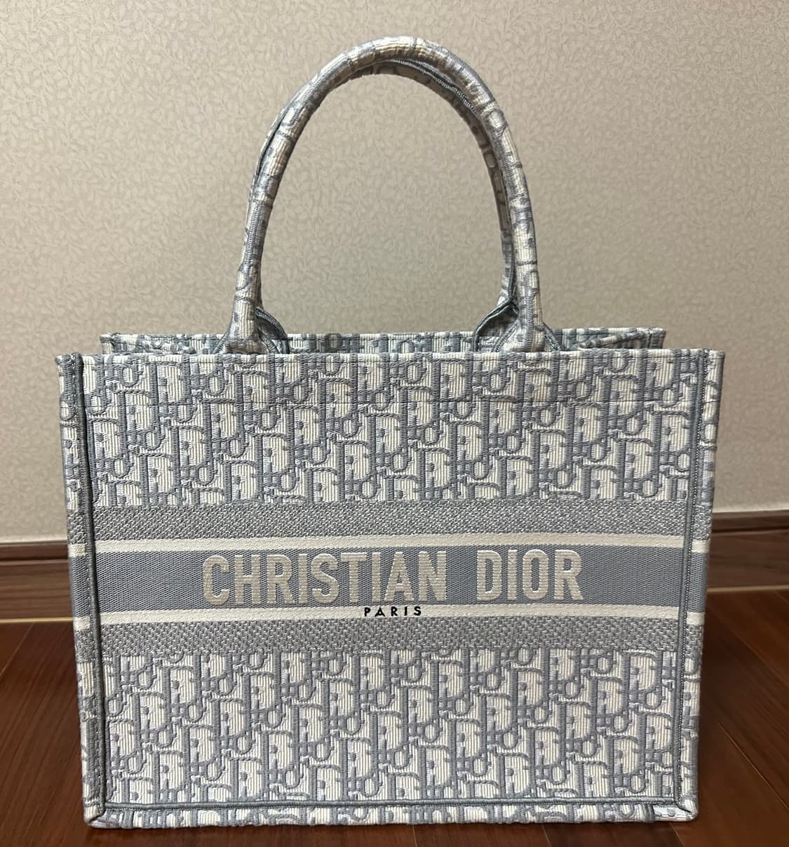 디올 토트백 상품이미지1