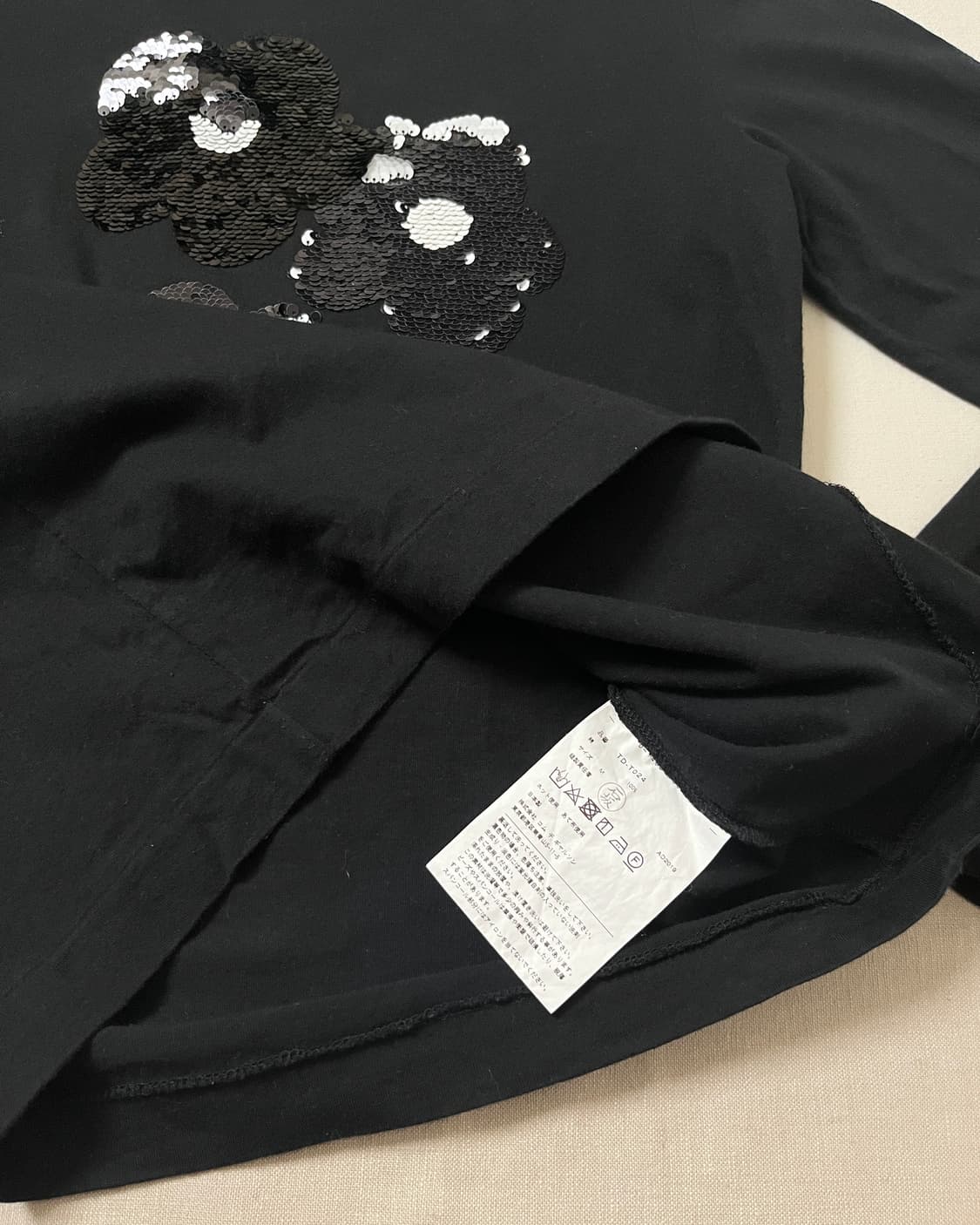 꼼데가르송 스팽글 플라워 롱슬리브 티셔츠 comme des garcons 상품이미지9