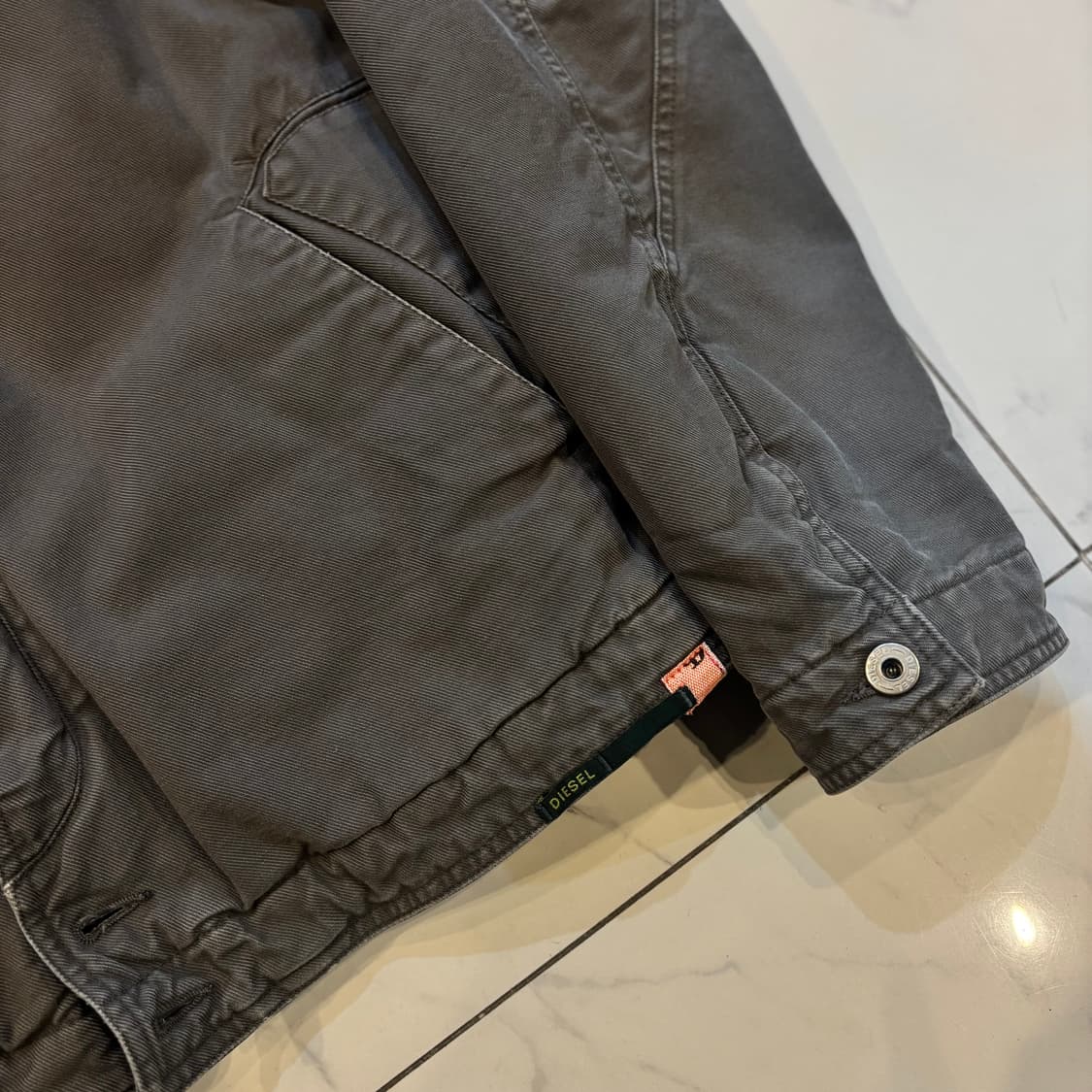 디젤 누빔 멀티포켓 자켓 라이트그레이 XL 상품이미지3