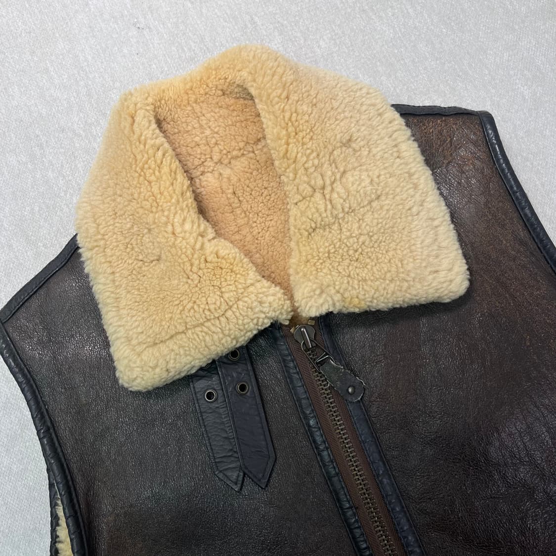 100 90s 미군 USA B-3 양털 무스탕 조끼 상품이미지2