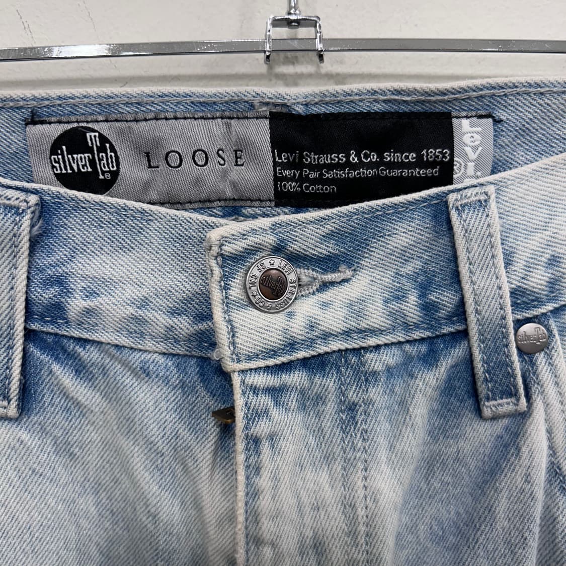 리바이스 실버탭 루즈핏 연청 데님팬츠 상품이미지3