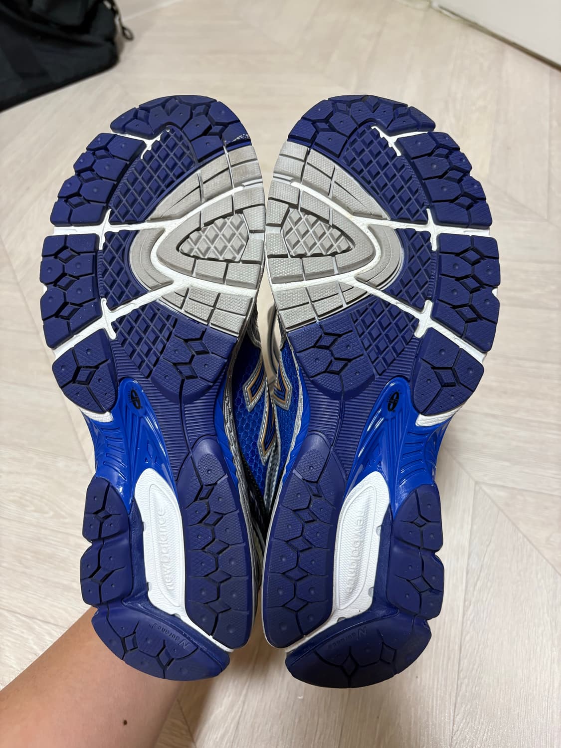 [295] 뉴발란스 x 에메 레온 도르 860v2 블루 상품이미지3