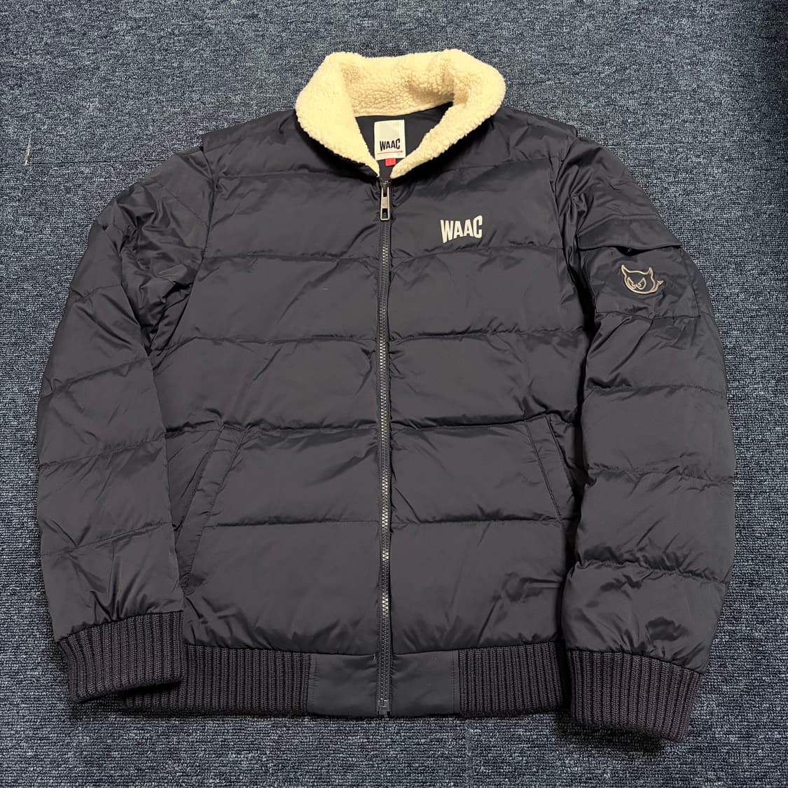 WAAC 왁 부클 카라 구스다운 점퍼 상품이미지1