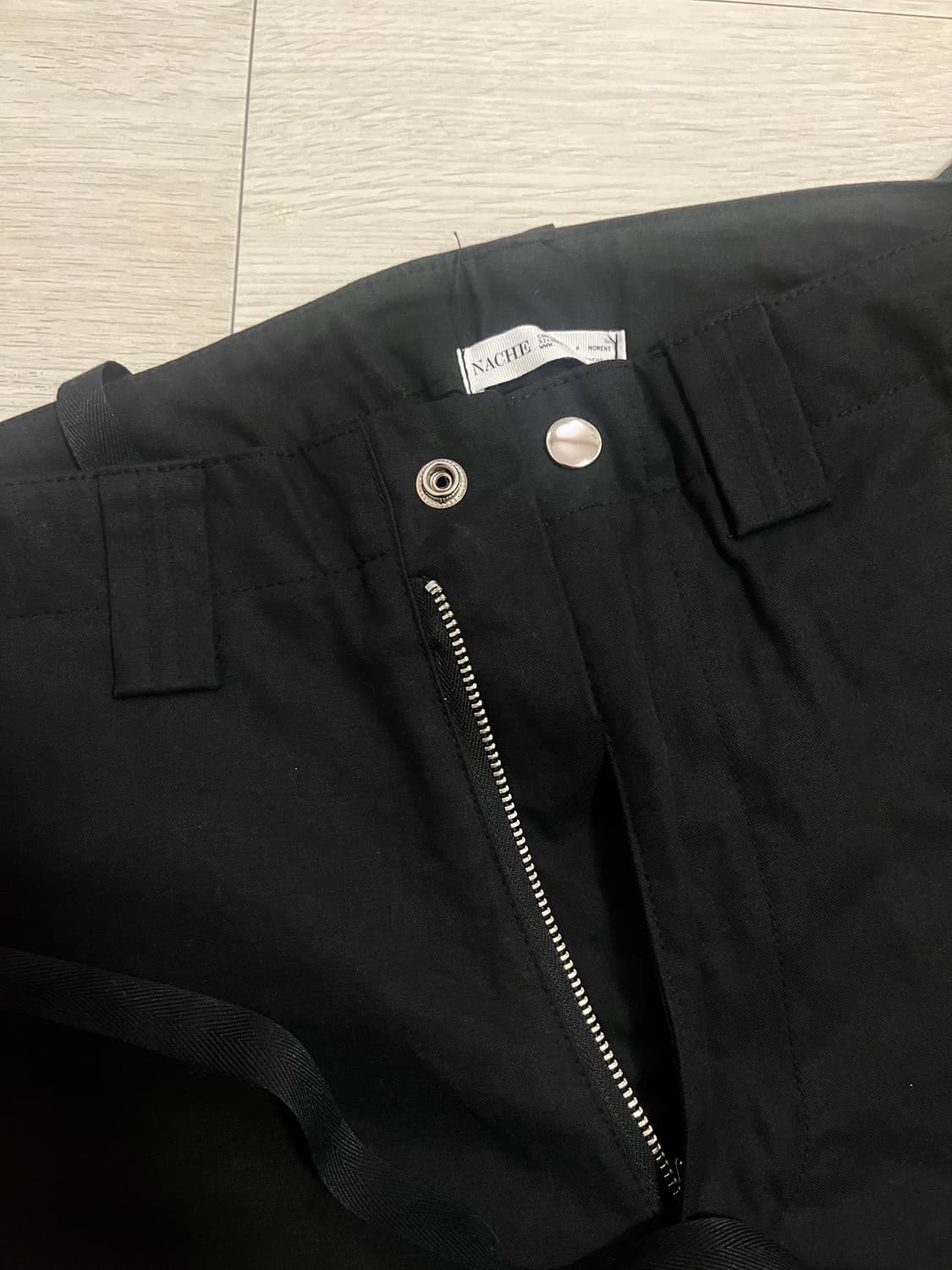 나체 STRAP CARGO PANTS (UNISEX) BLACK 상품이미지4