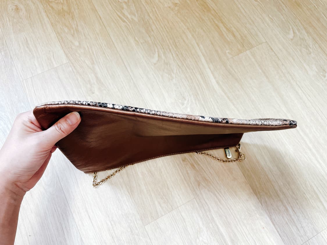 Anne Klein 앤클라인 파이톤 뱀피 클러치 체인 포함 상품이미지10