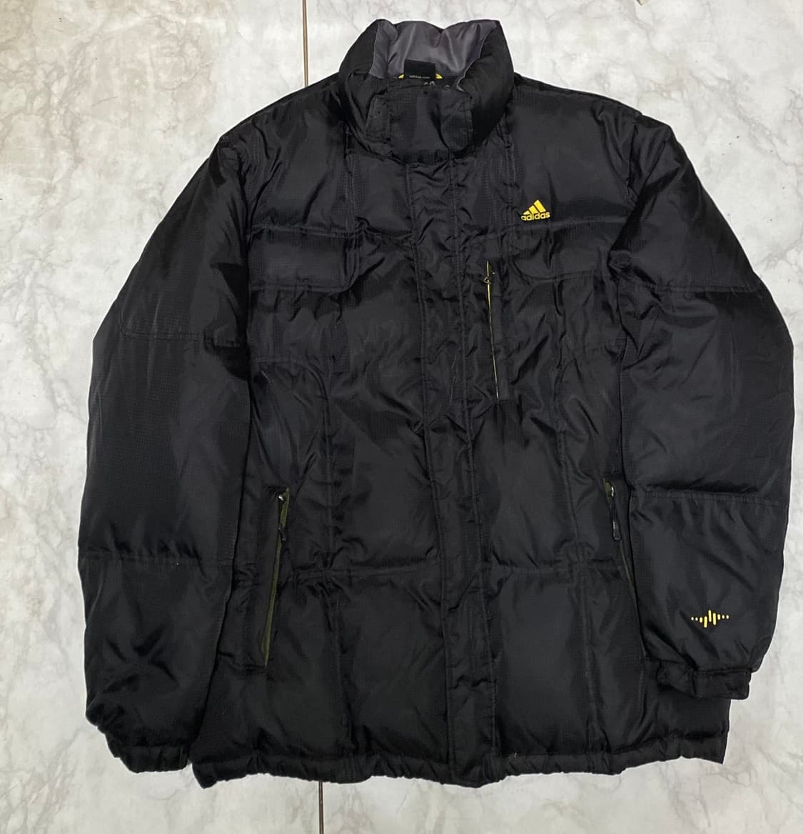 아디다스 올드스쿨 패딩 자켓 사이즈 110 상품이미지1