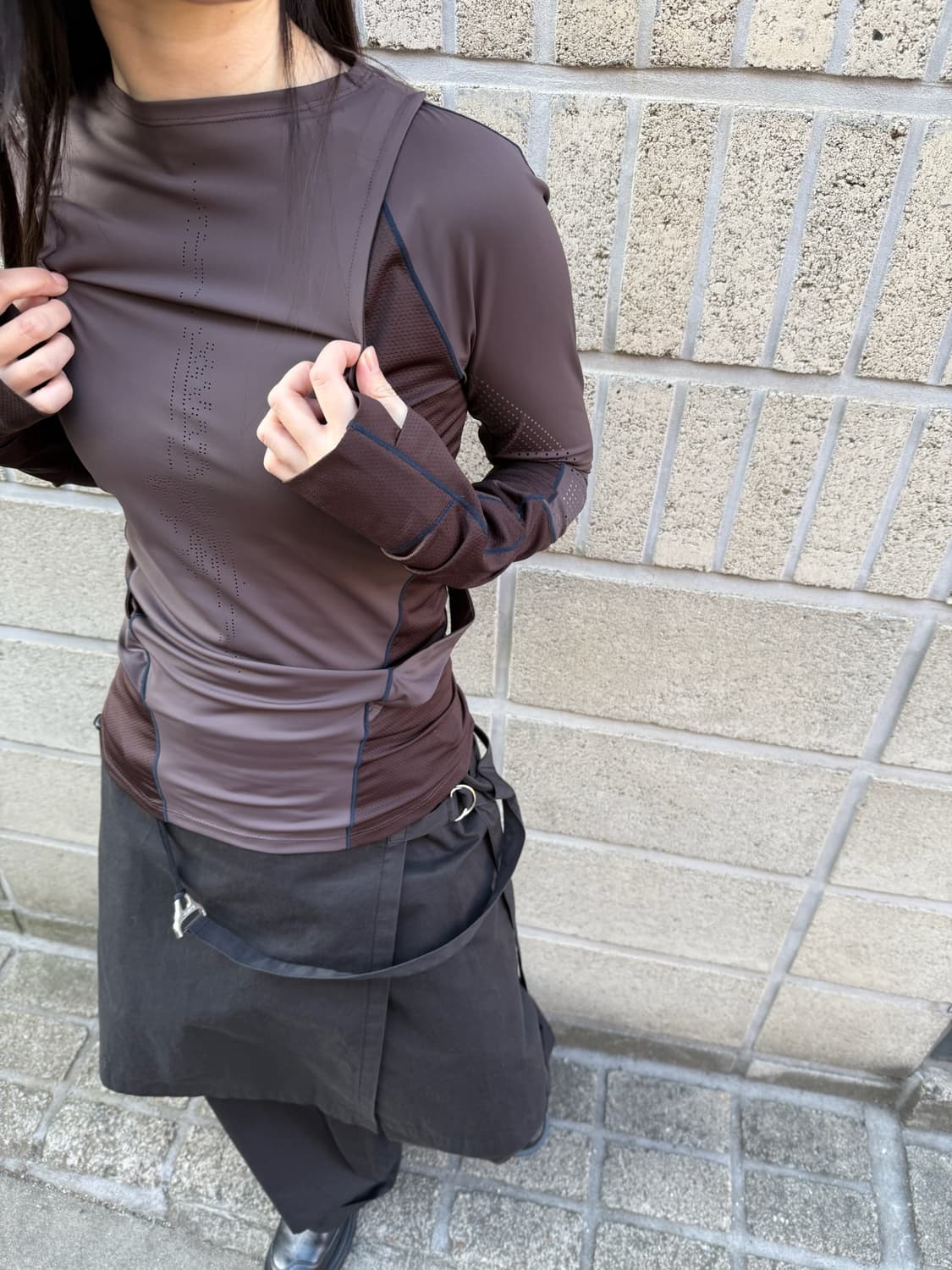 혜인 서 매쉬 디테일 롱 슬리브 상품이미지1