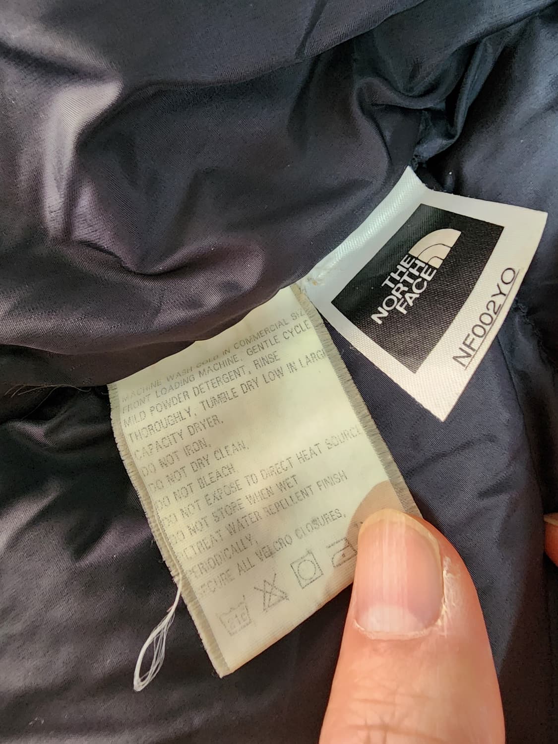 노스페이스 패딩 블랙 눕시 구형 상품이미지3