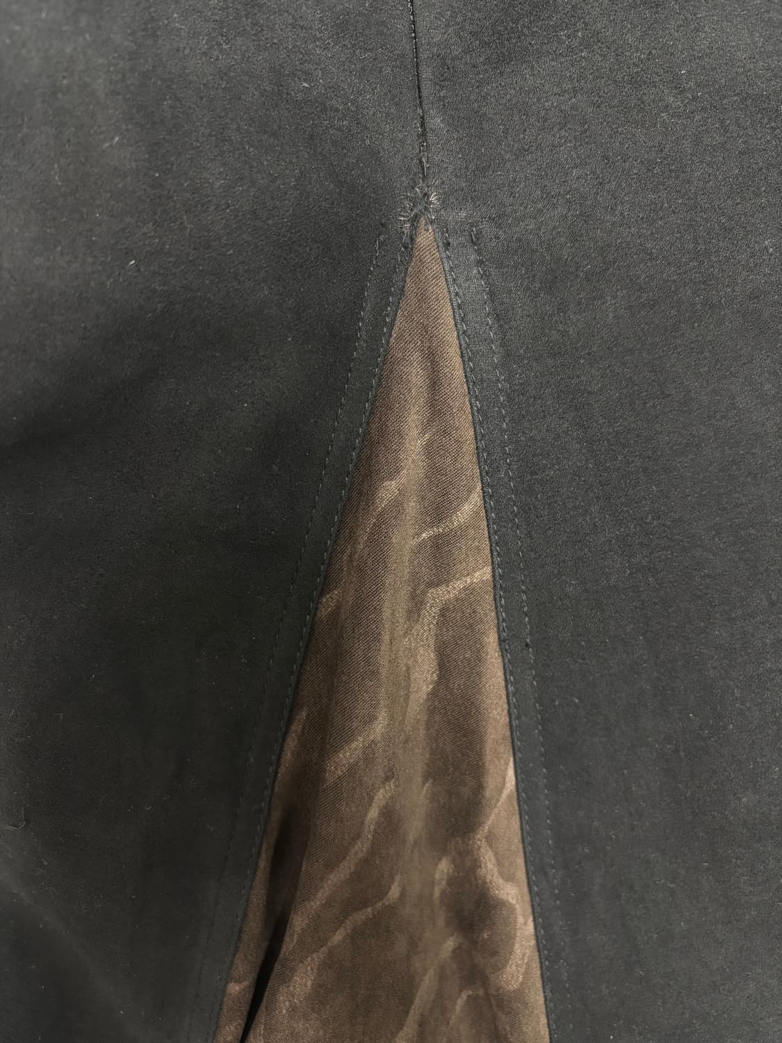 ROSE CHARM SUEDE PLEATS SKIRT 상품이미지9