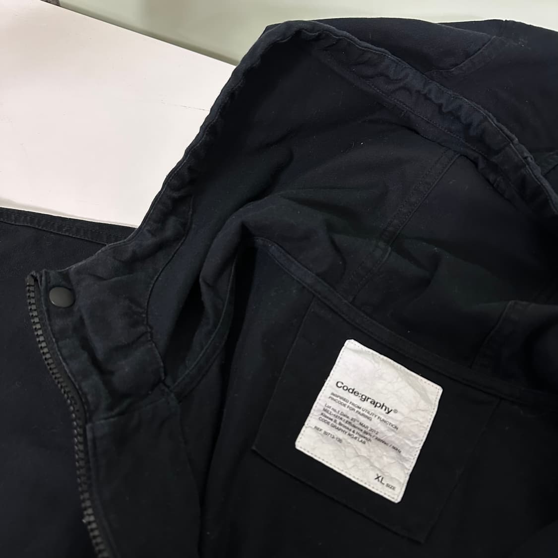 XL 코드그라피 블랙 후드 오버핏 숏야상 상품이미지3