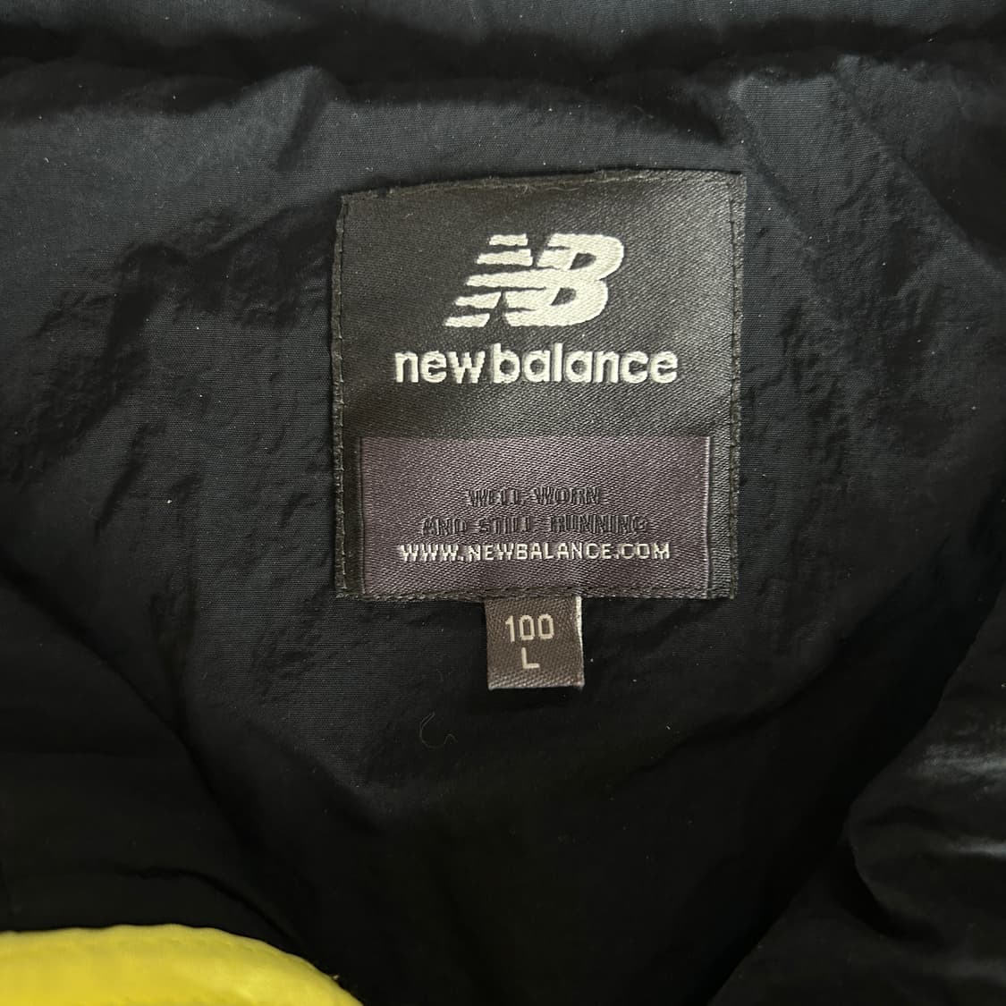 뉴발란스 블랙/화이트 바람막이  자캣 100 상품이미지2