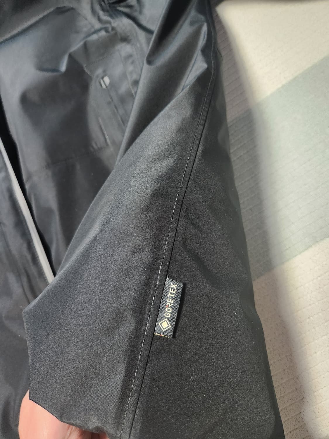 정품 스톤아일랜드 남성 고어텍스 구스다운 자켓 105(XL) 상품이미지9