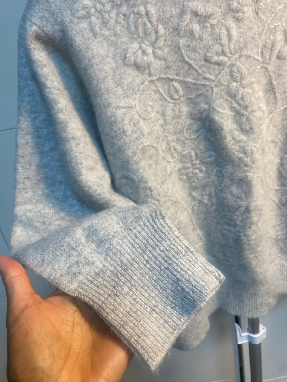 바뢰즈 도쿄 꽃무늬 자수 니트 스웨터 L 상품이미지3