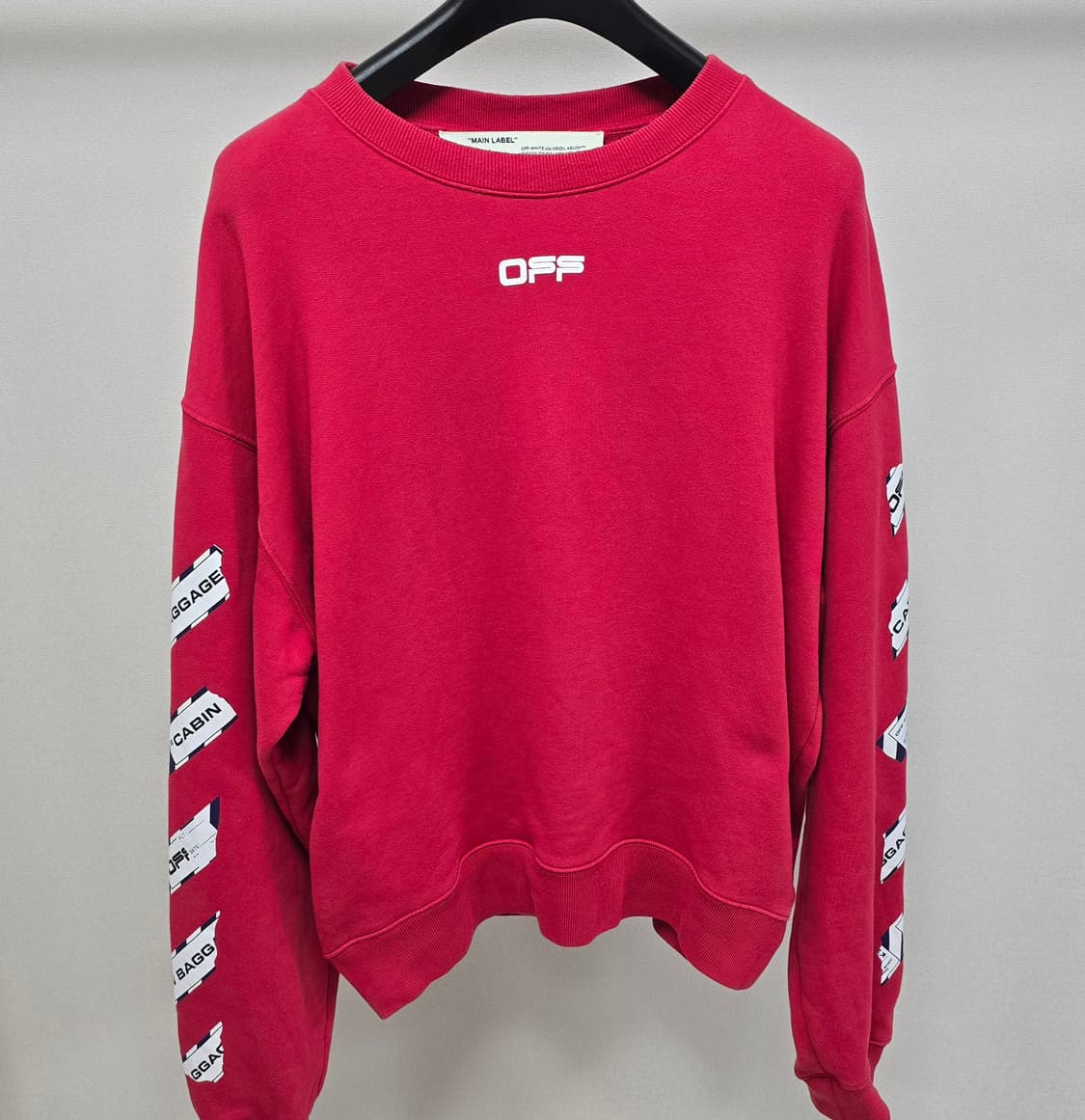 오프화이트 에어포트 애로우 맨투맨 s사이즈 95 판매 상품이미지1