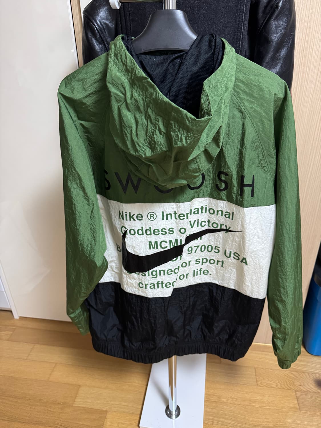 나이키 더블스우시 바람막이 자켓 미친 가격에 판매합니다! 상품이미지2