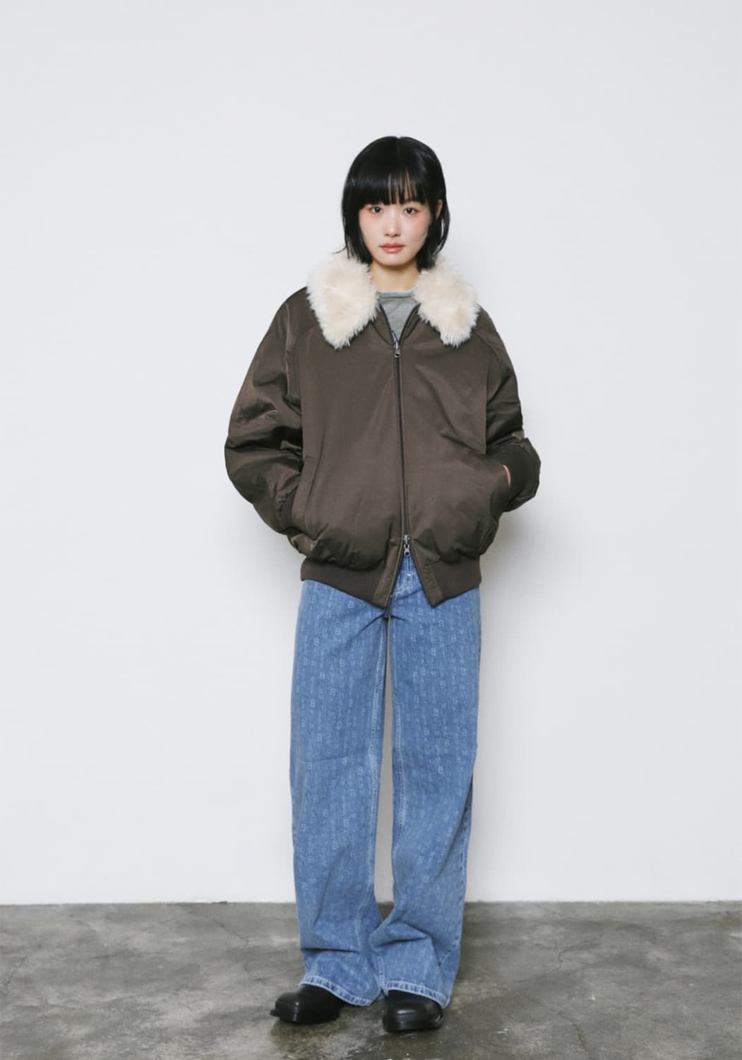 아모멘토 리버시블 오버사이즈 시어링 점퍼 상품이미지3