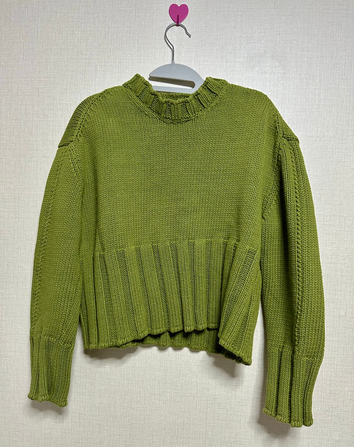 더오픈프로덕트 컷아웃 니트 올리브 상품이미지1