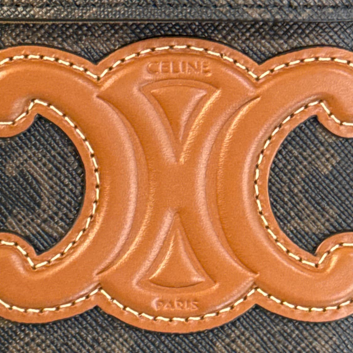 셀린느 트리옹프 퀴르 박스 큐브백  상품이미지10