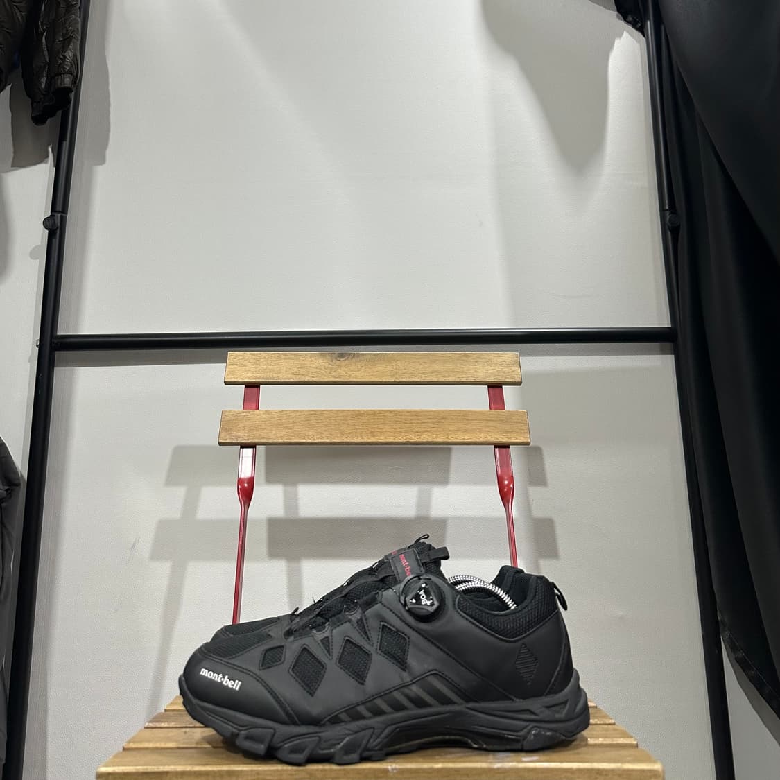 285) 몽벨 트레킹화 남성 남자 고프코어 다이얼 블랙 레더 상품이미지3